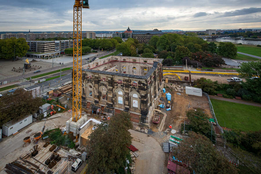 Archiv-der-Avantgarden_groß_006